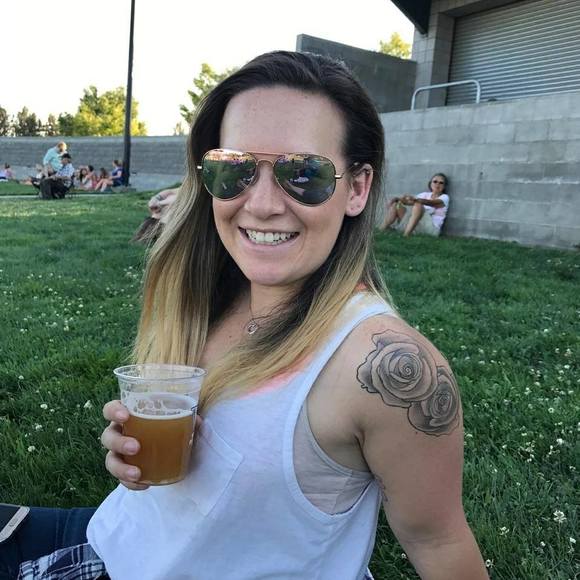 Meet your Posher, Stephanie - Picture 1 of 1